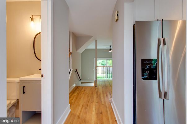 Interior, Kitchen, Washer, Wood Texture Flooring