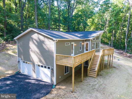 Detached Garage, Exterior