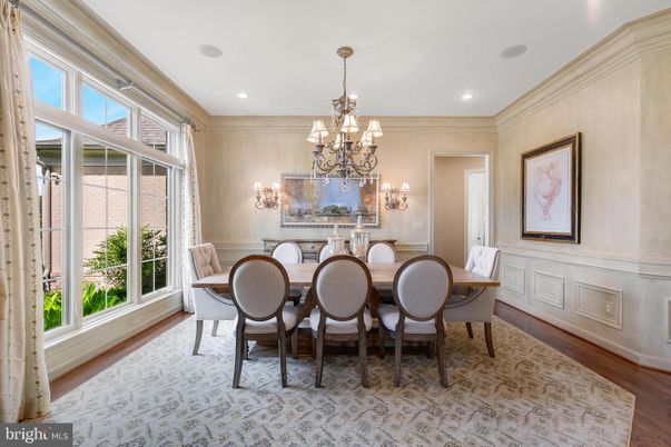 Chandelier, Dining room, Interior, Recessed Lighting, Wood Texture Flooring