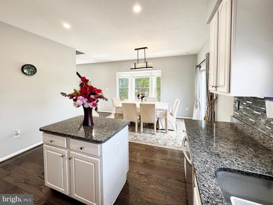 Dining room, Interior, Pendant Lights, Recessed Lighting, Wood Texture Flooring