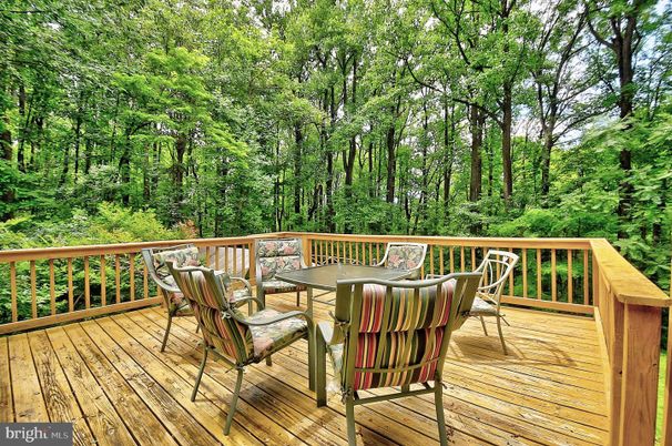 Exterior, Wood Texture Flooring