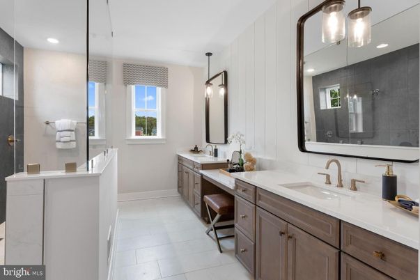 Bathroom, Dual Sink Vanities, Interior, Pendant Lights, Recessed Lighting