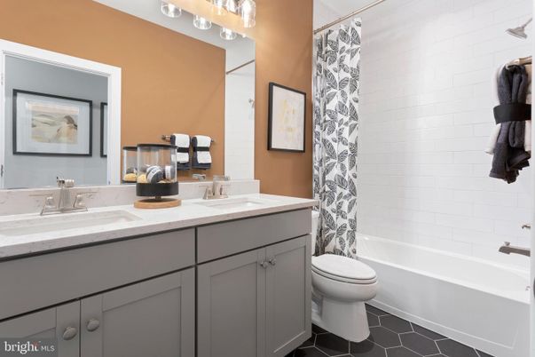 Bathroom, Dual Sink Vanities, Interior