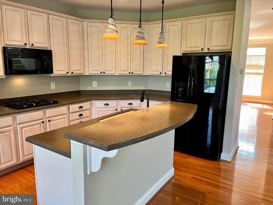 Interior, Kitchen, Pendant Lights, Wood Texture Flooring