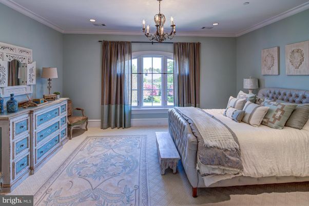 Bedroom, Chandelier, Interior, Recessed Lighting