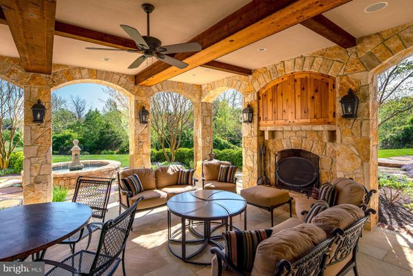 Exterior, Fireplace