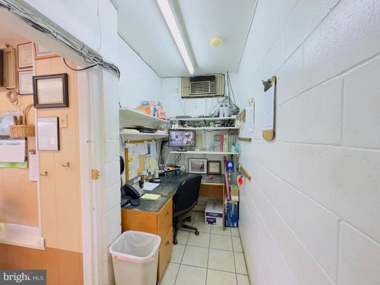 Bathroom, Free Standing Baths, Home Office, Interior