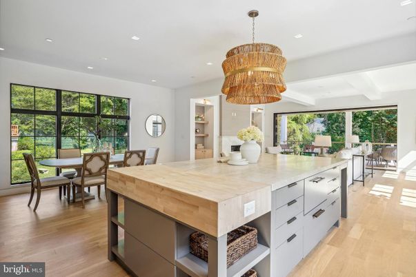 Chandelier, Dining room, Interior, Kitchen, Recessed Lighting, Wood Texture Flooring