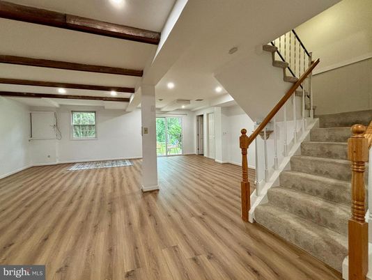 Interior, Recessed Lighting, Wooden Beams, Wood Texture Flooring