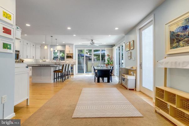 Dining room, Interior, Kitchen, Pendant Lights, Recessed Lighting, Wood Texture Flooring