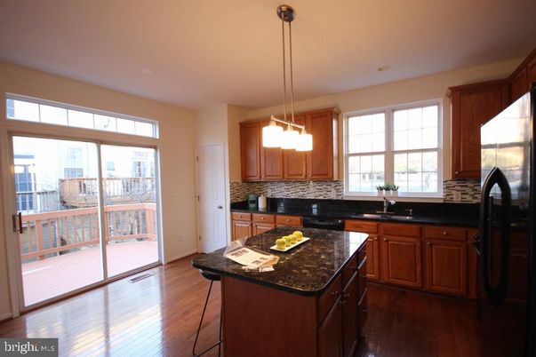Interior, Kitchen, Pendant Lights, Wood Texture Flooring