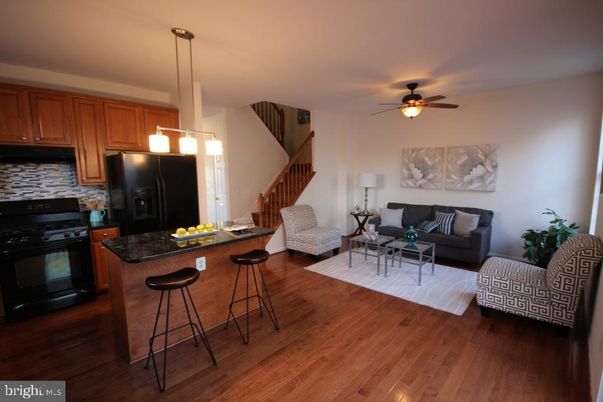 Interior, Kitchen, Living room, Pendant Lights, Wood Texture Flooring