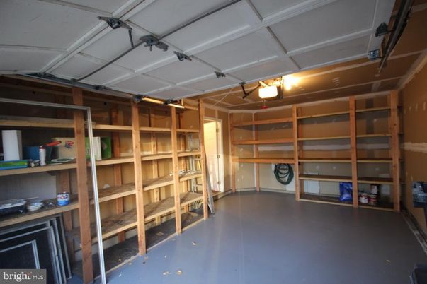 Garage, Interior