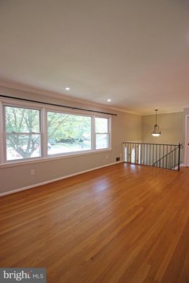 Empty room, Interior, Pendant Lights, Recessed Lighting, Wood Texture Flooring