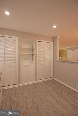 Empty room, Interior, Pendant Lights, Recessed Lighting