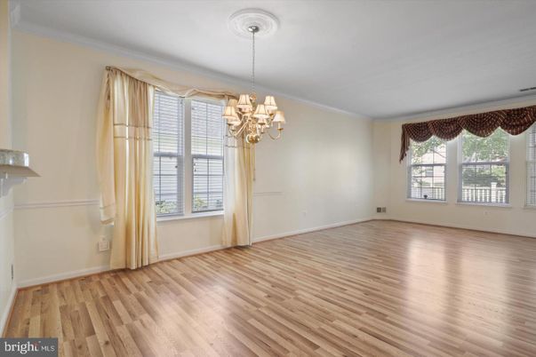 Chandelier, Empty room, Interior, Wood Texture Flooring