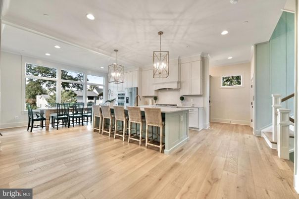 Dining room, Interior, Kitchen, Pendant Lights, Recessed Lighting, Wood Texture Flooring