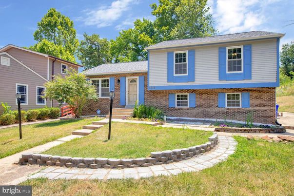 Exterior, Facade, Brick Facade, Split Level