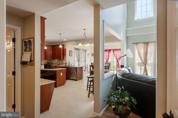 Interior, Kitchen, Pendant Lights, Stainless Steel Appliances