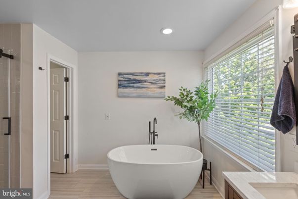 Bathroom, Free Standing Baths, Interior, Recessed Lighting, Wood Texture Flooring