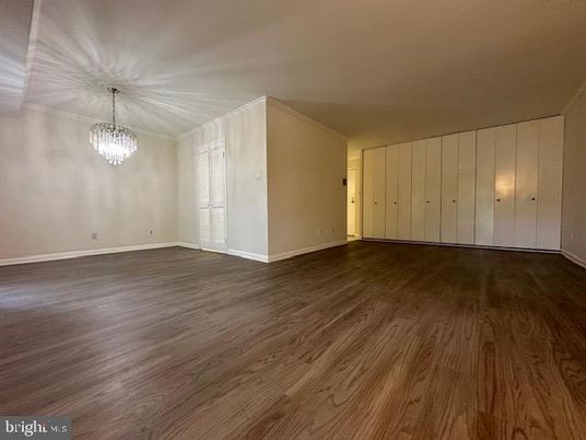 Chandelier, Empty room, Interior, Wood Texture Flooring