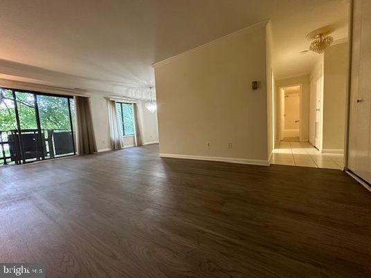 Chandelier, Empty room, Interior, Wood Texture Flooring