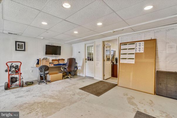Fitness Equipment, Home Office, Interior, Recessed Lighting