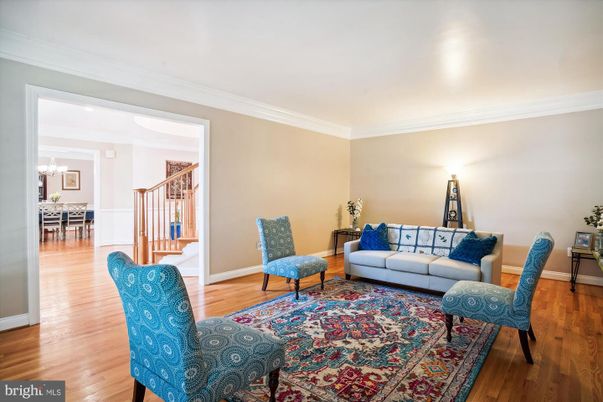 Chandelier, Dining room, Interior, Living room, Wood Texture Flooring