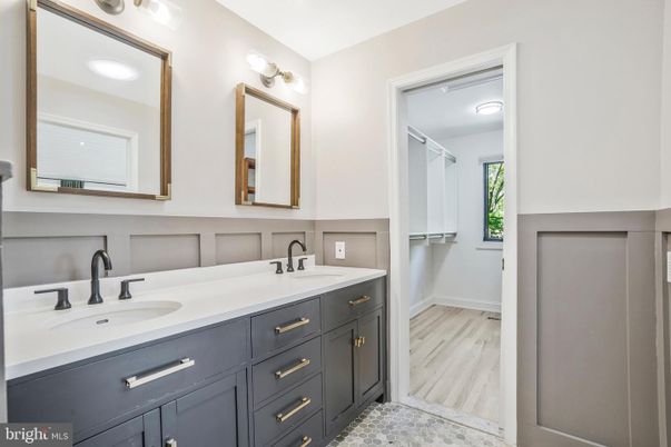 Bathroom, Dual Sink Vanities, Interior, Recessed Lighting, Wood Texture Flooring
