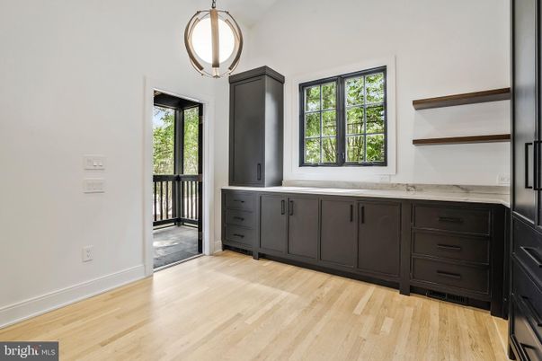 Interior, Pendant Lights, Wood Texture Flooring