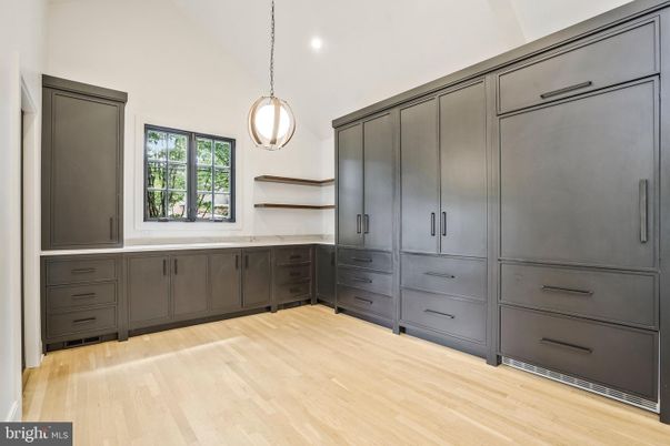 Interior, Pendant Lights, Recessed Lighting, Wood Texture Flooring