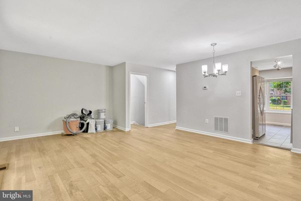 Chandelier, Empty room, Interior, Wood Texture Flooring