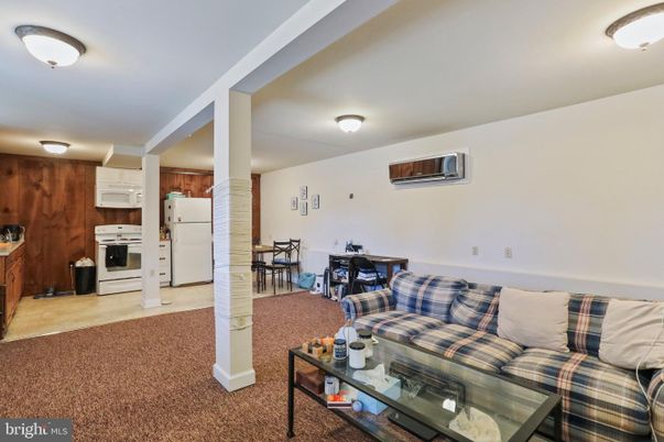 Dining room, Interior, Kitchen, Living room, Stainless Steel Appliances