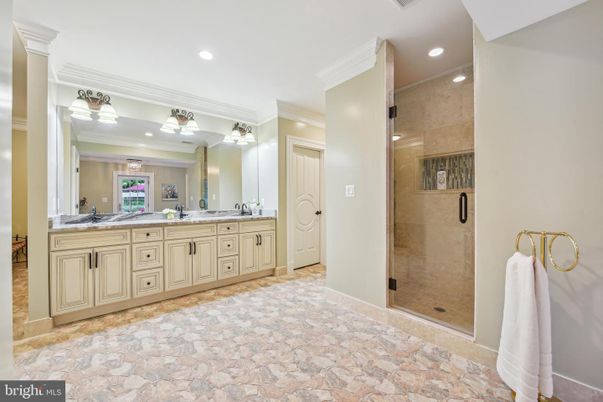 Bathroom, Dual Sink Vanities, Glass Shower, Interior, Recessed Lighting