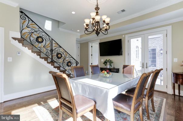 Chandelier, Dining room, Interior, Recessed Lighting, Wood Texture Flooring