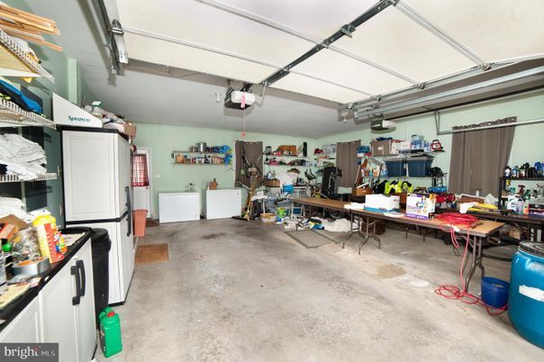 Garage, Interior, Washer