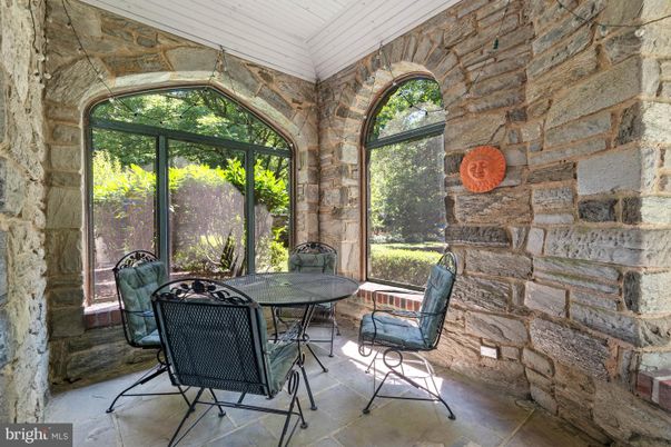 Exterior, Stone Walls, Sun Room