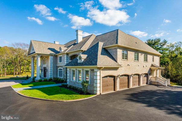 Attached, Exterior, Facade, French Provincial