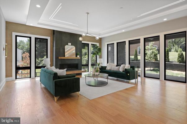 Fireplace, Interior, Living room, Pendant Lights, Recessed Lighting, Wood Texture Flooring