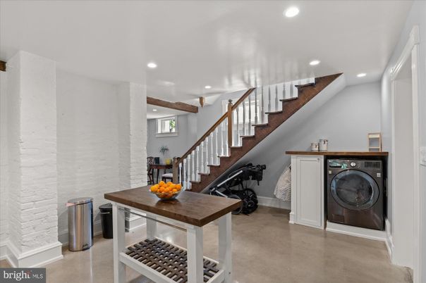 Interior, Recessed Lighting, Washer