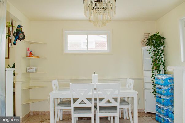 Chandelier, Dining room, Interior