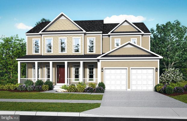Attached, Exterior, Facade, Farmhouse