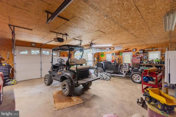 Garage, Interior