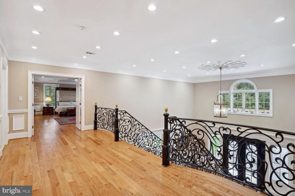 Interior, Pendant Lights, Recessed Lighting, Wood Texture Flooring