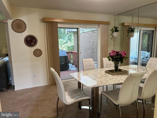 Dining room, Interior