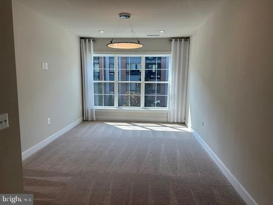 Empty room, Interior, Pendant Lights, Recessed Lighting