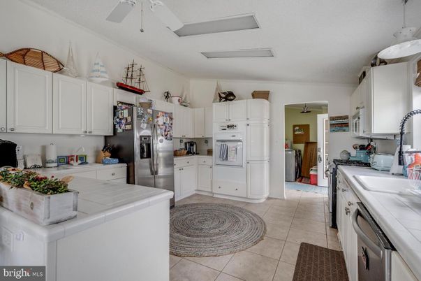 Interior, Kitchen, Tile Countertops