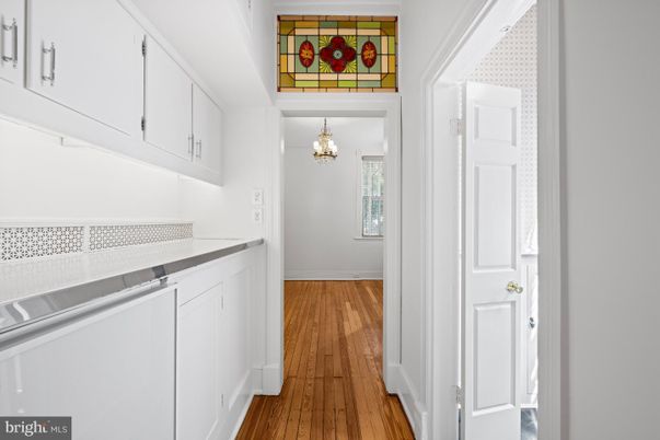 Chandelier, Interior, Wood Texture Flooring