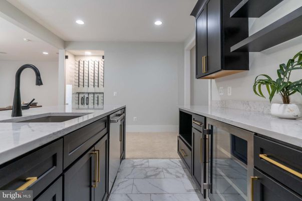 Interior, Kitchen, Marble, Recessed Lighting