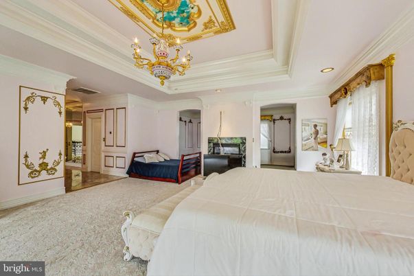 Bedroom, Chandelier, Interior, Recessed Lighting